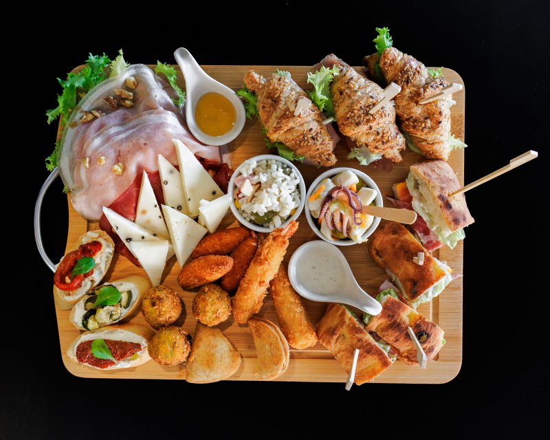 APERITIVI